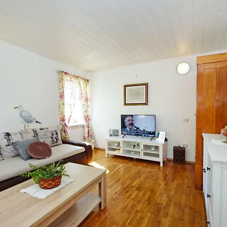 Villa Igrane 아파트 이그라네