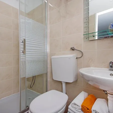 Villa Igrane アパート イグラネ