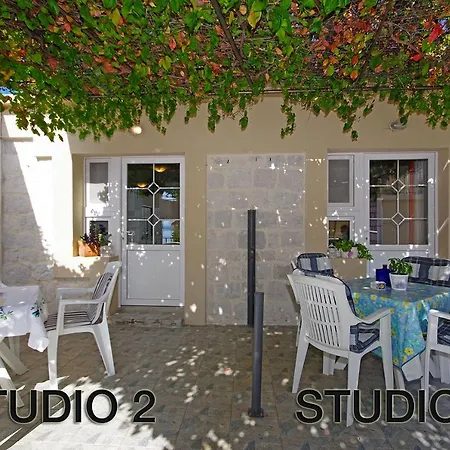 Apartment Villa Igrane